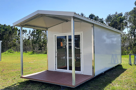 7.8m×3m×2.6m portable cabin with balcony