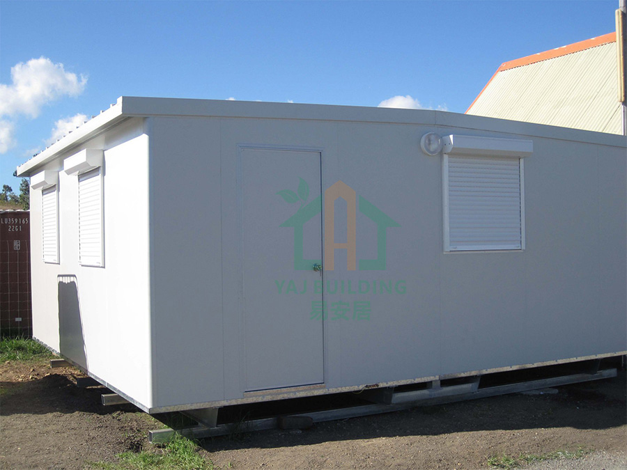 Prefab living house with shutter window