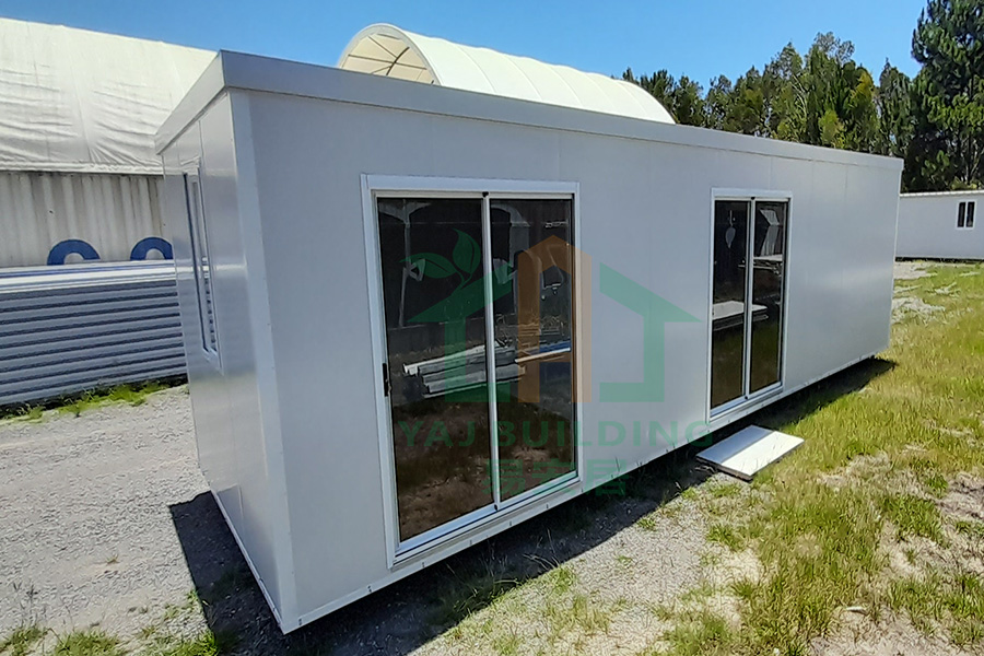 10.37x3.3x2.6m prefab cabin